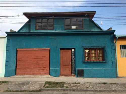 Casa En Venta De 4 Dorm. En San Joaquín