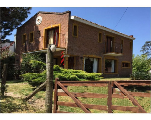 Casa En Punta Del Este, Pinares | Faro Grupo Inmobiliaria Ref:37178-ref:37178