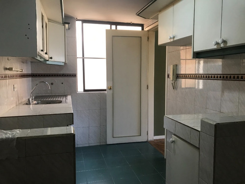 Imagen 4 de 16 de Monteserrín. Arriendo Departamento 3 Dormitorios Con Parqueadero Cubierto. Cerca Udla Y Ecopark.