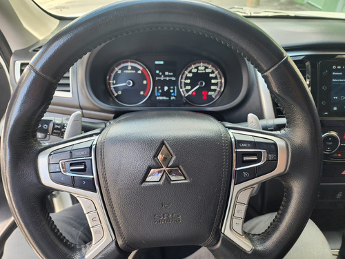 Mitsubishi L200 2.4 Triton Sport Hpe S Cab. Dupla 4x4 Aut. 4p