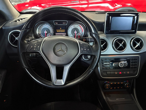 Mercedes Benz Cla200