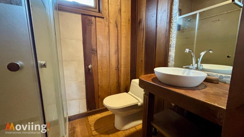 Linda Casa, Con Grandes Jardines Y Piscinas. $ Conversable