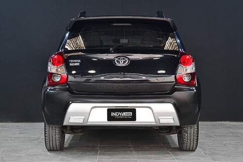 Imagen 7 de 15 de Toyota Etios Cross 1.5 Mt 2014