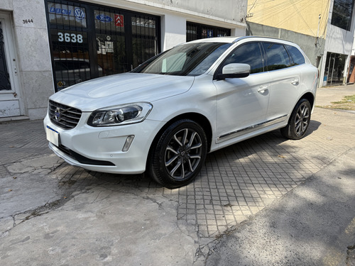 Volvo XC60 2.0 T5 High Plus 240cv At