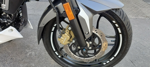 Imagen 14 de 20 de Bajaj Rouser Ns200