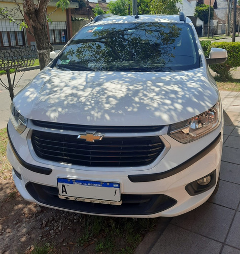 Imagen 3 de 15 de Chevrolet Spin 2018 1.8 Lt 5as 105cv L19