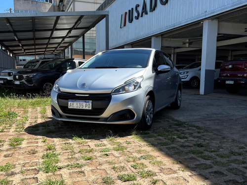 Peugeot 208 1.6 Active