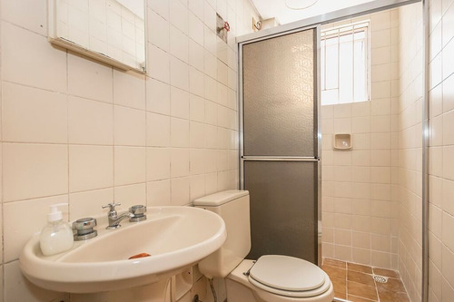 Imagem 10 de 24 de Apartamento À Venda No Bairro Independência - Porto Alegre/rs - O-25441-41976