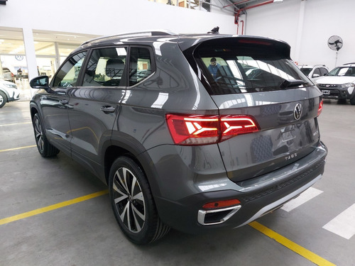 Imagen 7 de 22 de Volkswagen Taos Highline 250tsi