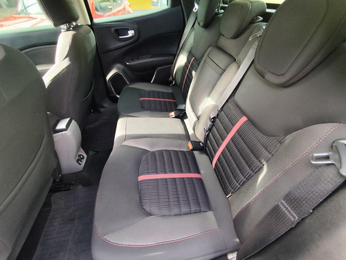 Fiat Toro 1.8 16v Evo Flex Freedom Open Edition AutomÁtico