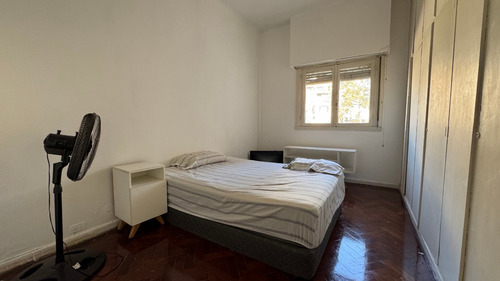 Venta De Amplio 2 Amb En Almagro