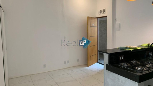 Imagem 12 de 23 de Ótimo Apartamento No Leme De 32m² - 7468