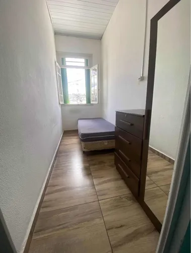 Pensão/ República/ Quartos Para Alugar/casa/kitinet