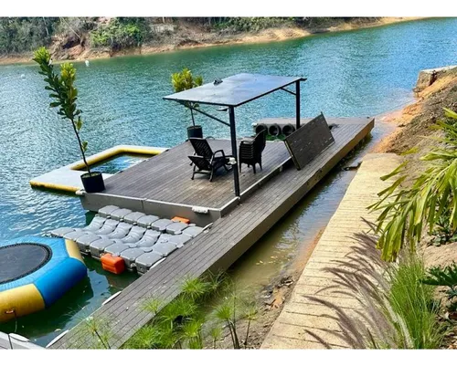 Venta De Espectacular Casa Amoblada En Guatape Con Salida Al Embalse