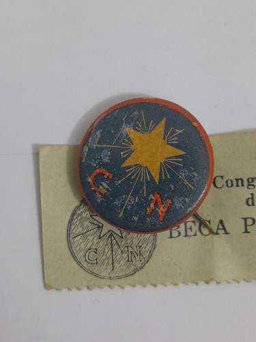 Antiguo Pin Congreso Niños Católicos Buenos Aires 0.20 Ctvs Verde Lima (Usado)