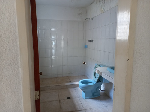 Imagen 25 de 25 de Amplio Local Comercial Con Vivienda De 3 Niveles En San Juan De Los Morros.23-6759 Yinett A.