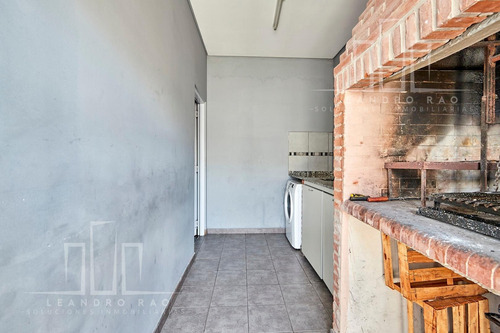 Casa Venta 4 Ambientes Moron Patio Cochera Balcon Jardin