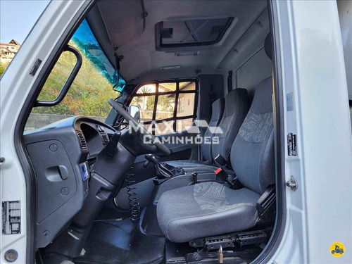 Imagem 7 de 12 de Mercedes Benz Acello 815 2015