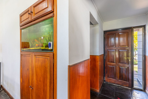 Casa De 3 Dormitorios Venta City Bell Entre Camino