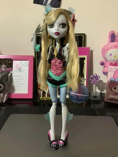 Monster High Lagoona Blue Primer Edición Liga Dorada