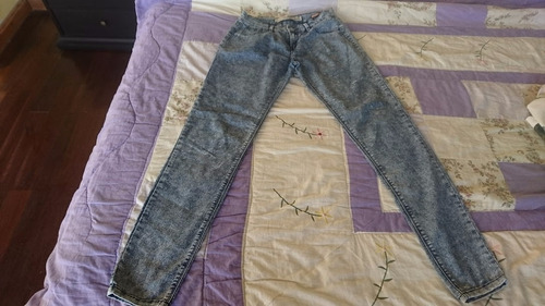 Jeans Pitillo Elasticado Zara .