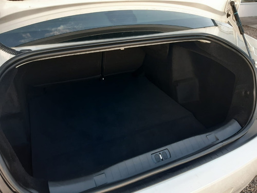 Imagen 15 de 16 de Peugeot 408 Feline Tiptronic