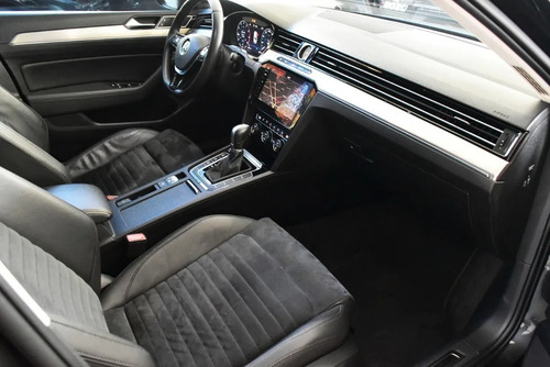 Imagen 10 de 15 de Volkswagen Passat 2.0 Tsi Highline 220cv