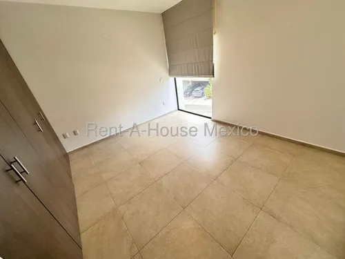 Zibata, Qro. Se Vende Casa Con 3 Recamaras 175 M2 De Construccion Qh 253112