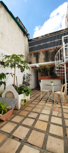 Imagen 10 de 10 de Vendo Casa 212m2 5h/3b/5p La California Sur 3820