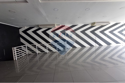 Local Comercial Arriendo
