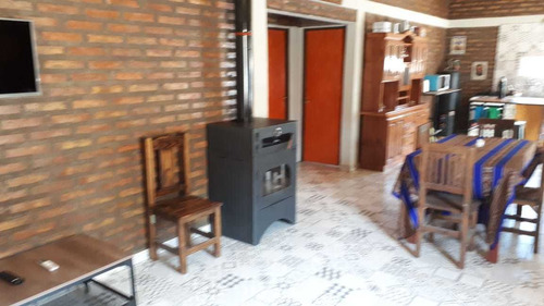 2 Casas De Montaña (apta 2 Flias) En 3000m2 En Precordillera