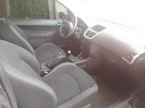 Peugeot 207 1.6 Xt