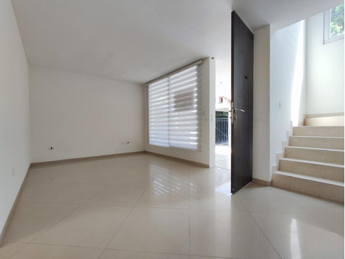 Casa En Arriendo En Villa Del Rosario. Cod A28555