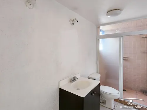 Casa Venta, Estratégicamente Ubicada El Sur De La Ciudad En La Colonia La Joya