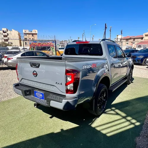 Nissan Frontier 4.0 Pro-4x V6 4x2 At