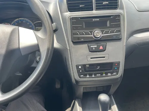 Toyota Avanza 1.5 Le At