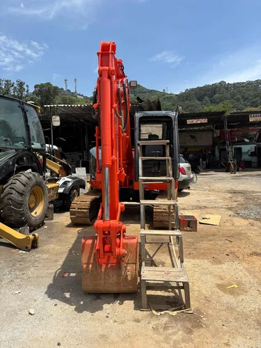 Hitachi Zaxis 75us-a Modelo 2005