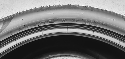 Neumático 325 35 R22 Pirelli Pzero Pz4 (Usado)