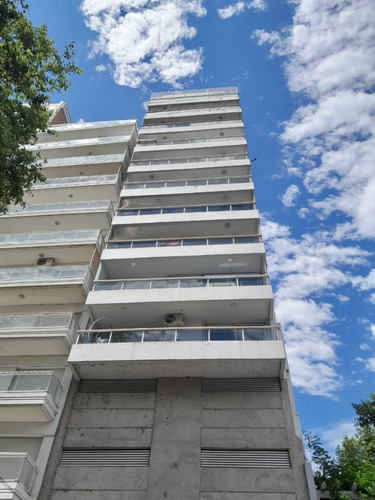 Departamento En Alquiler Av.rivadavia 2187