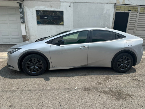 Prius Base 2023