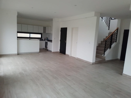 Imagen 5 de 16 de Casa En Venta En El Cantón, Escobar, G.b.a. Zona Norte