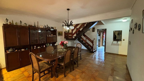 Chalet En Venta En Piñeyro