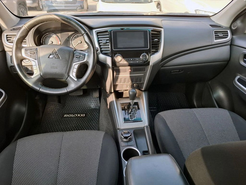 Mitsubishi L200 DAKAR 4X4 DCAB 2.4 AUT