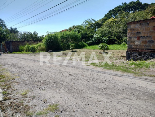 ¡construye Tu Casa De Campo! Terreno En Privada Con Vigilancia En Las Brisas