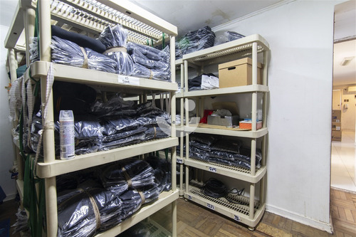 Casa En Venta De 4 Dorm. En Las Condes