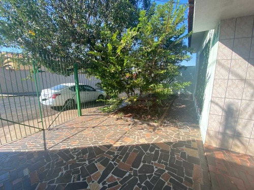 Imagem 2 de 6 de Venda De Casas / Padrão Na Cidade De Araraquara 11359