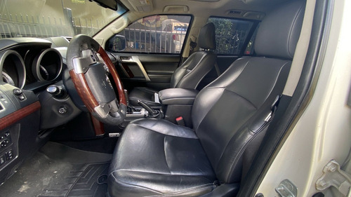 Imagen 10 de 21 de Toyota Prado 3.0 Vx-l