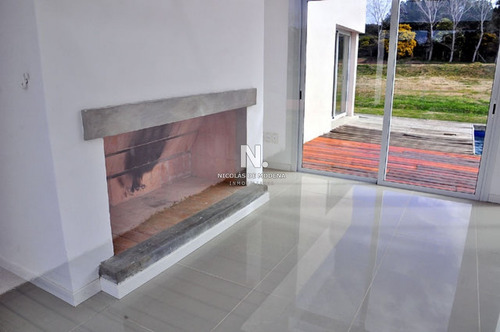 Casa En Barrio Privado **************financiado Hasta En 36 Cuotas Entregando 50% Contado -ref:4197
