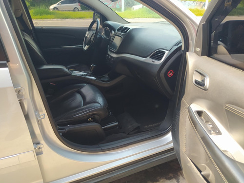 Fiat Freemont 2.4 Emotion 5p