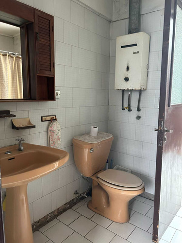 Muy Buena Ubicación 5 Dormitorios 2 Bañ 252m2 (99711)